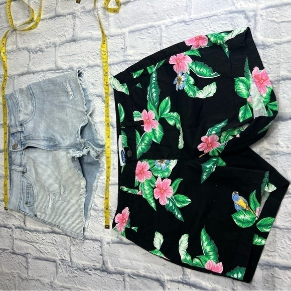 Size 2/26 shorts and jeans 7 piece bundle - Picture 12 of 12